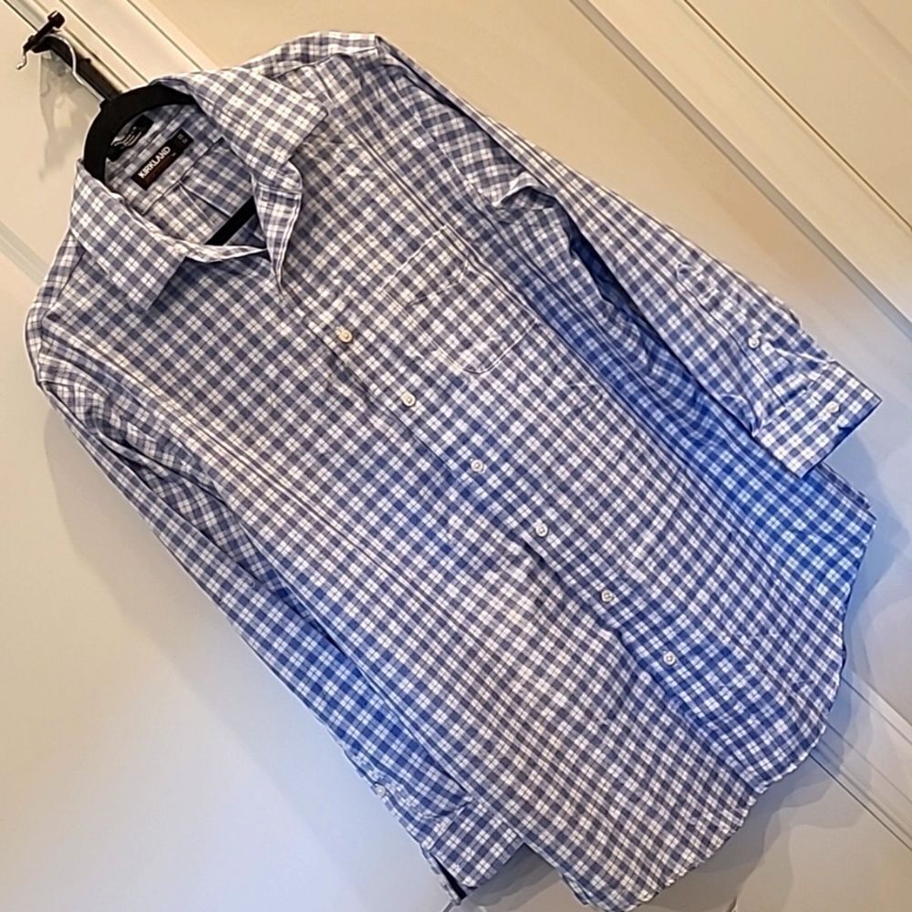 Kirkland signature sz 17-33 men's shirt. Tailored fit non iron